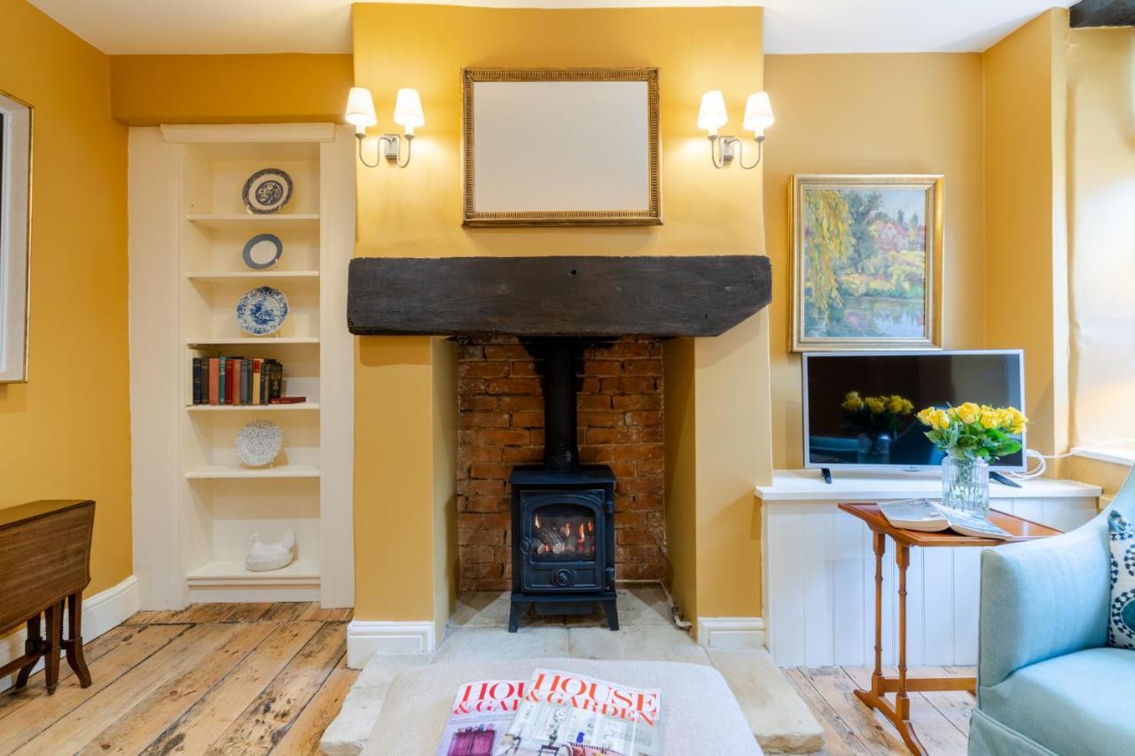 Vine Cottage Charlbury Exterior photo